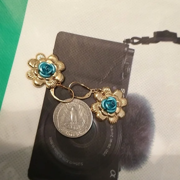 Flower Dangle Earrings Real Gold Filled 14kt Blue Rose Center - Picture 1 of 3